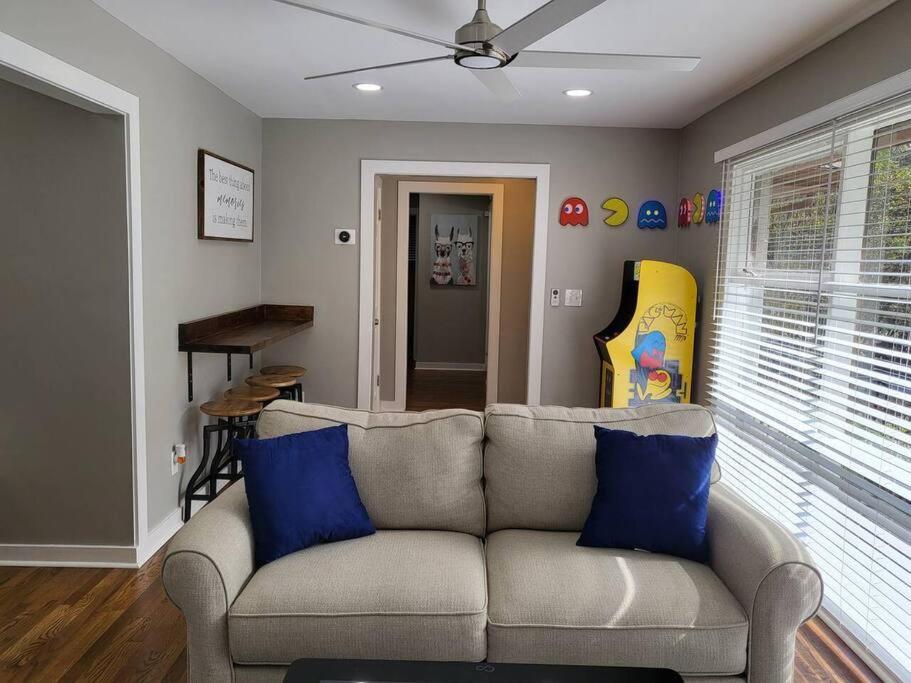 Rare Find! Private Heated Pool & Spa - Entire Home Near Atl City Center AtlantaAtlanta  Kültér fotó