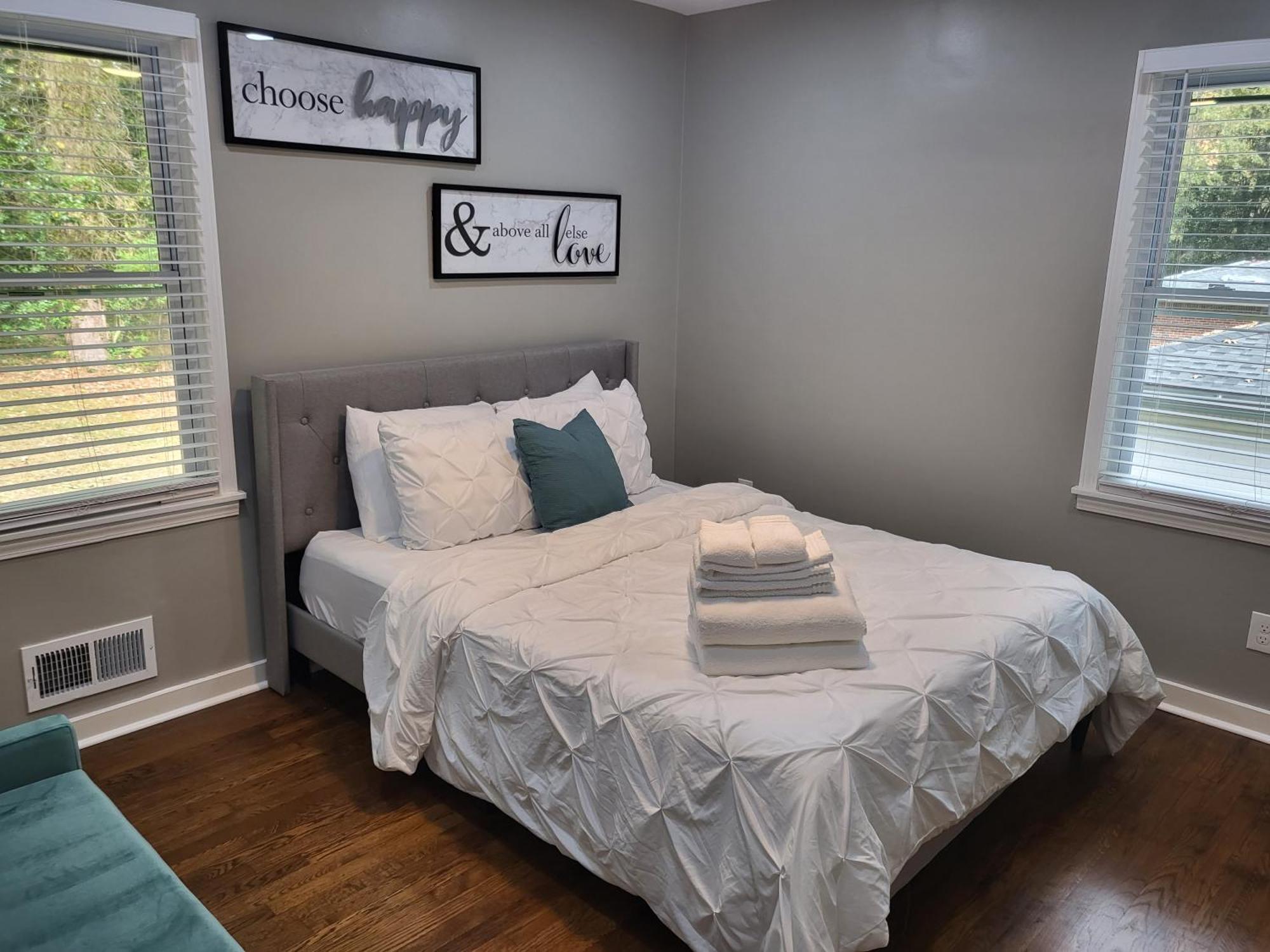 Rare Find! Private Heated Pool & Spa - Entire Home Near Atl City Center AtlantaAtlanta  Kültér fotó