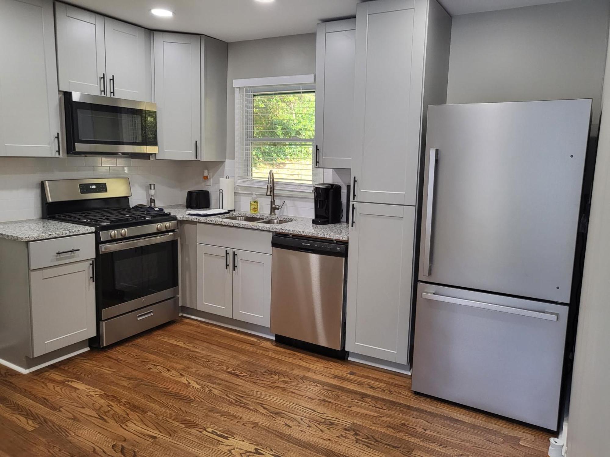 Rare Find! Private Heated Pool & Spa - Entire Home Near Atl City Center AtlantaAtlanta  Kültér fotó